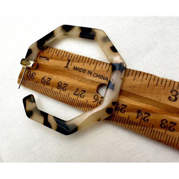Faux Tortoise Shell Earrings Acrylic Octagon Animal Print Timeless Classic Style - Picture 4 of 4